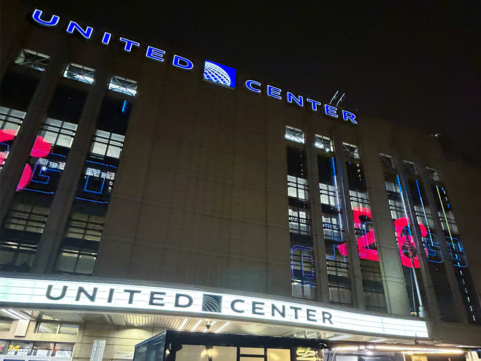 NIl store_Slider Image_united center