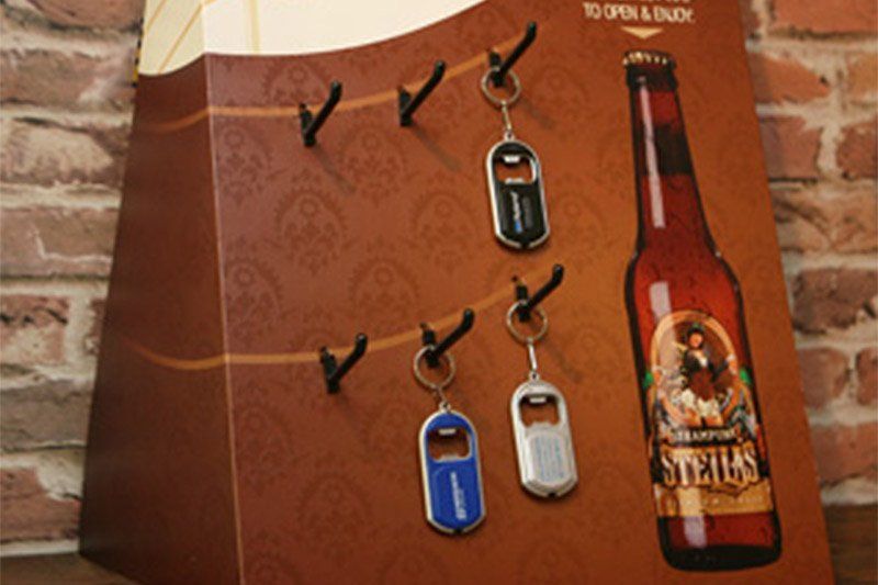 Punto de venta para abrebotellas.