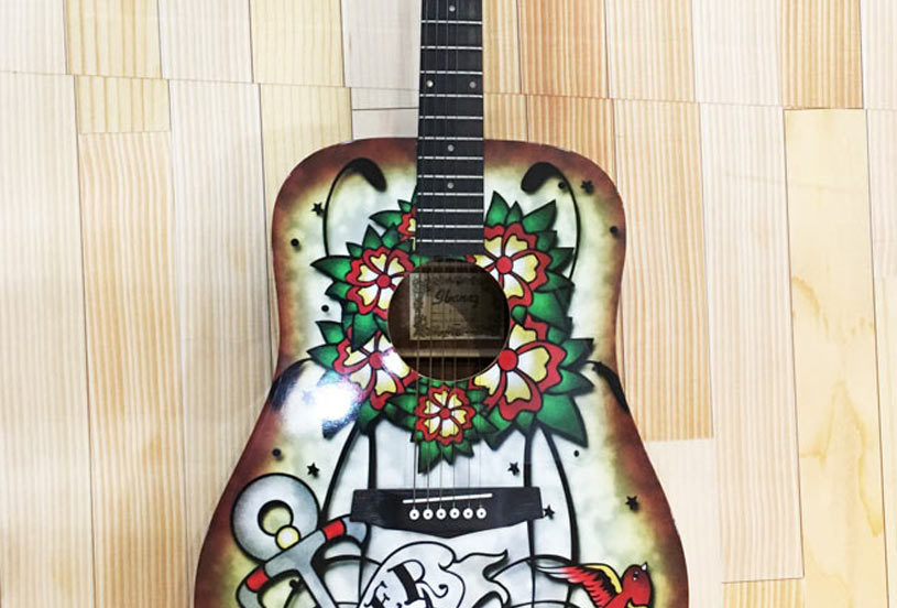 Guitarra - Aplicaciones sobre Madera