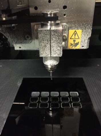 Fresadora CNC MDX de Roland DG