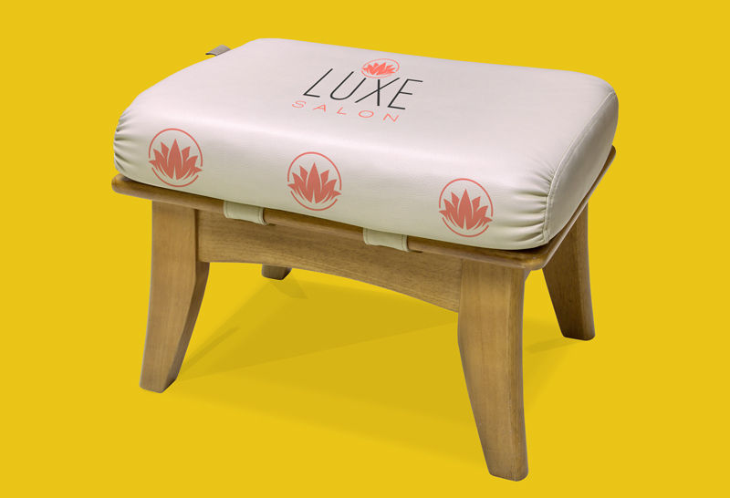 Personalización de cuero en muebles 