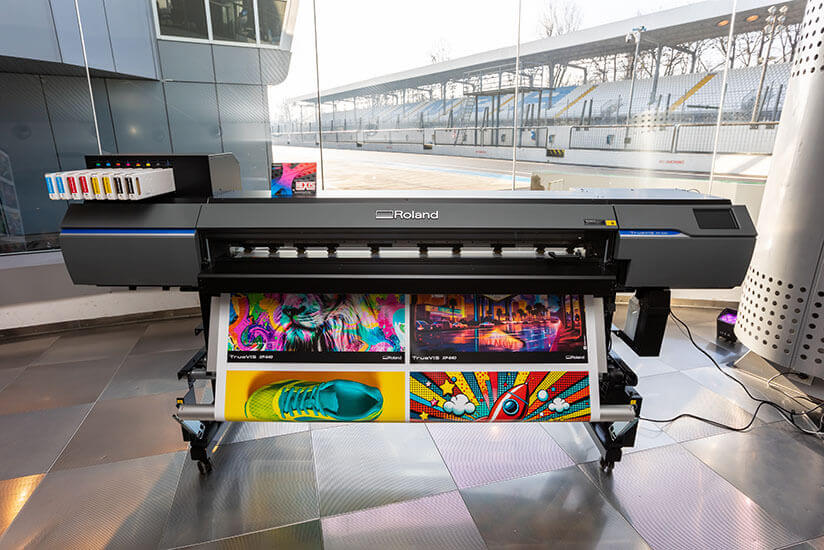 Roland DG TrueVIS XP-640 with printed media at the event.