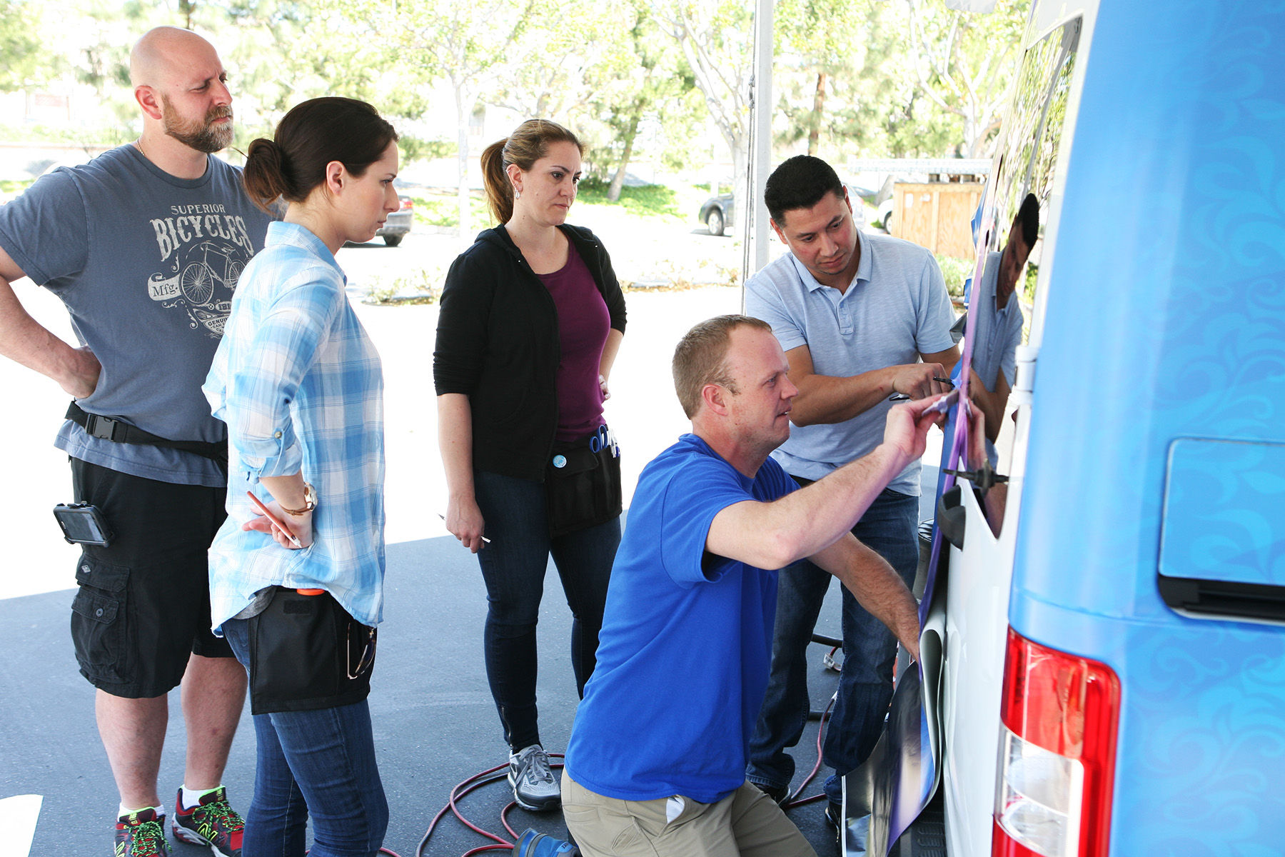 Roland Academy Born to Wrap vehicle wrap workshop