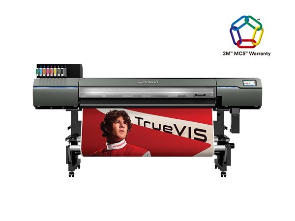 Imagen de la impresora de formato grande TrueVIS™ XP-640 de alta velocidad de Roland DG, ahora aprobada para el Programa de Garantía MCS™ de 3M™.