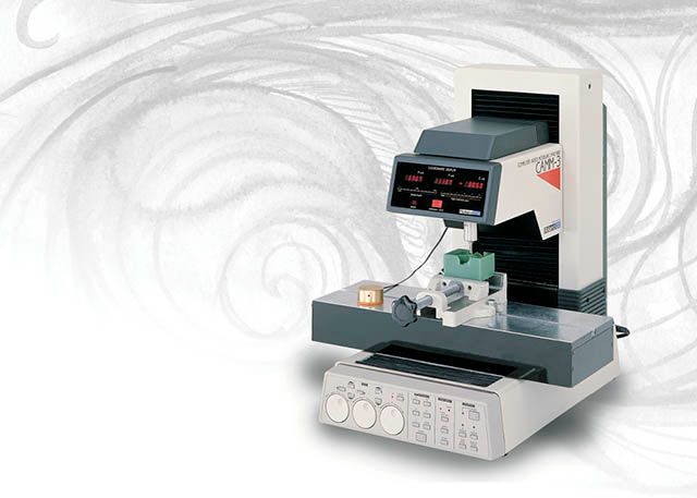 1987 Roland introduces the world's first desktop CNC mill with the PNC-3000.