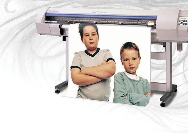 2004 Roland capitalizes on the success of the VersaCAMM printer/cutter with a new 54" model, the SP-540V.
