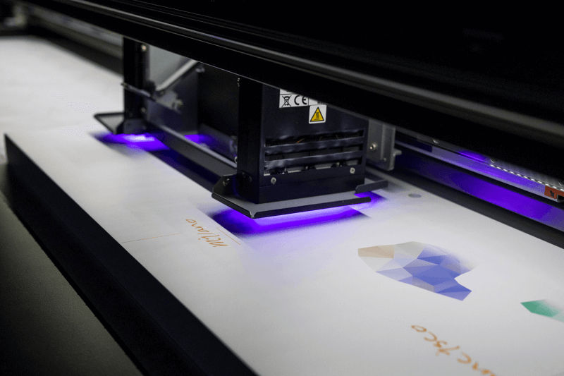 vibrant color UV prints