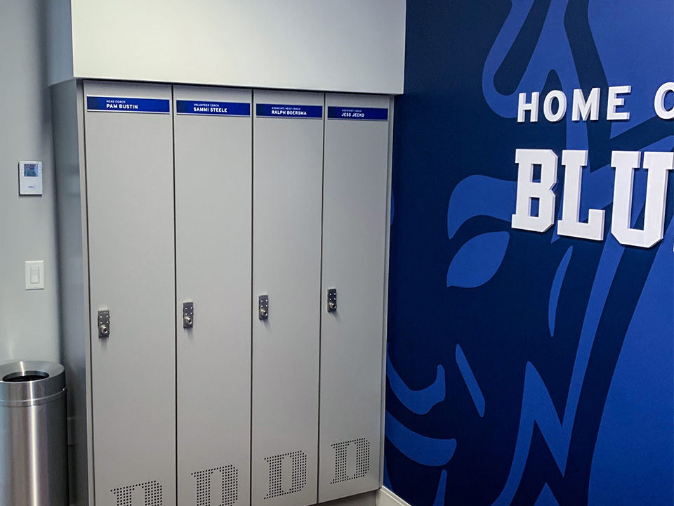 overstreet signs_Slider Image_lockerrroom