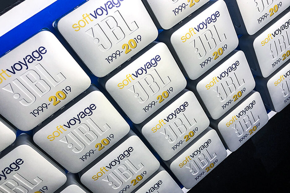 Rows of UV-printed JBL earphone cases