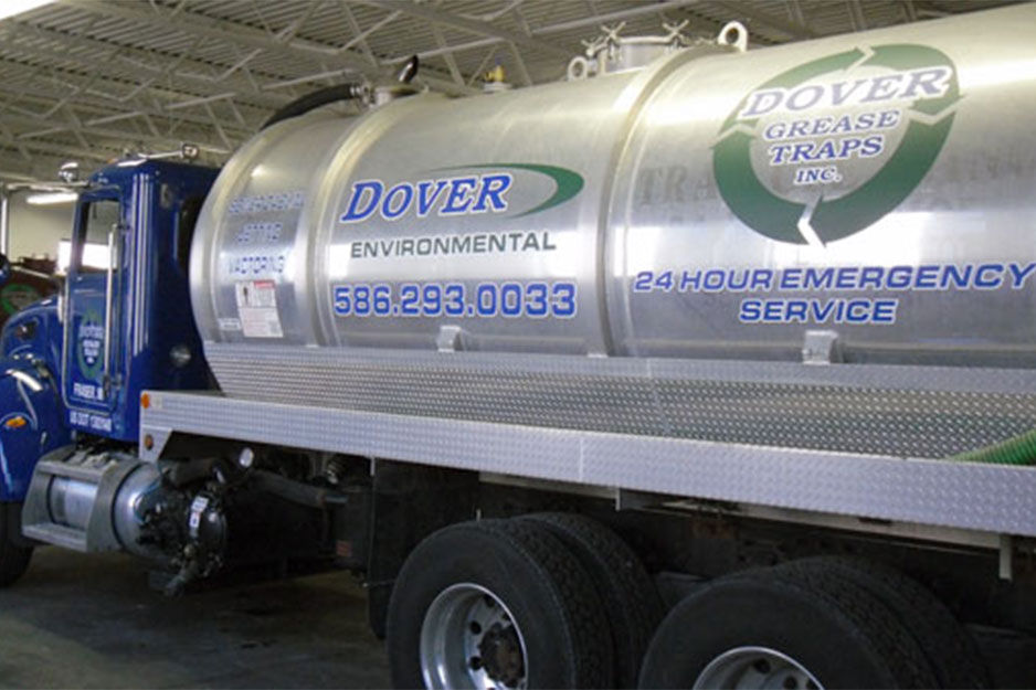 City Graphics VersaCAMM VS vehicle signage for Dover Environmental