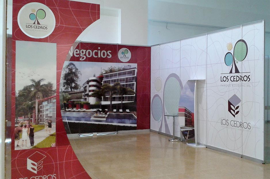 Dream Signs VersaCAMM SP-300i signage