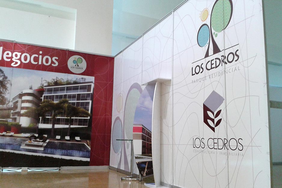 Dream Signs VersaCAMM SP-300i signage