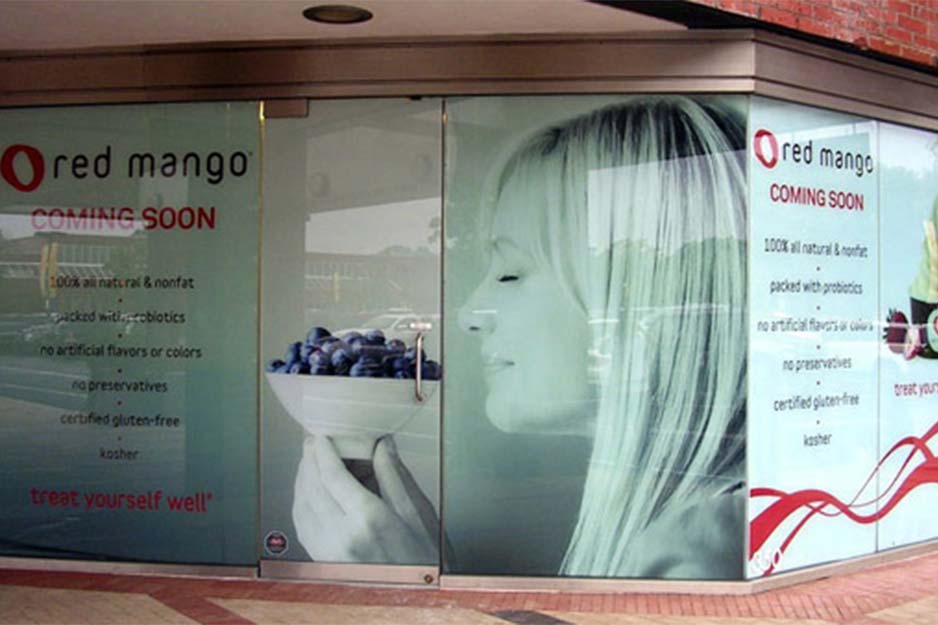 Dynamic Display high-end retail signage