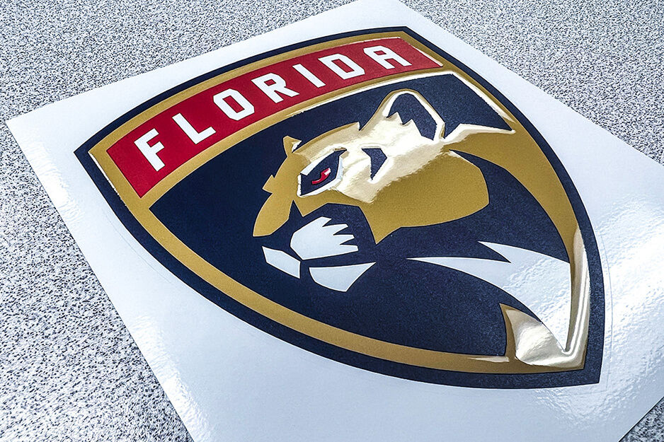 Gráfico de escudo con la palabra Florida y la imagen de un puma