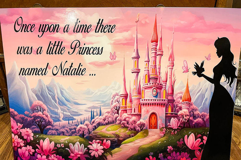 Gráfico con una princesa y un castillo y las palabras "Había una vez una princesita llamada Natalie..."