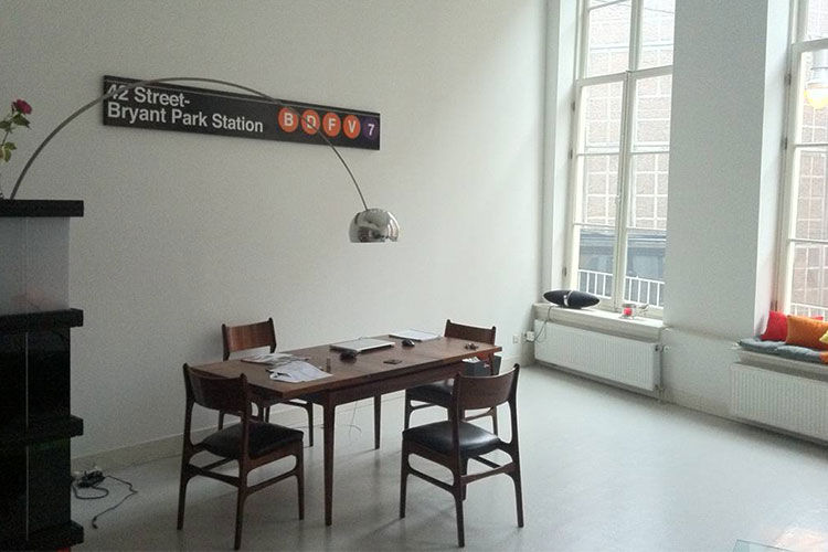 Underground Signs thumbnail