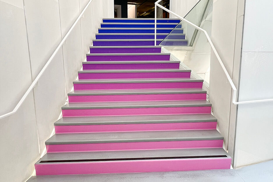 Stairs with pink to indigo gradient graphics printed using AP-640 resin ink printer