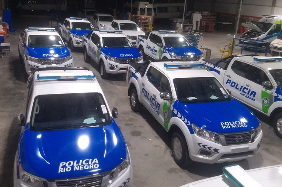 Roland DG wide-format digital printers help Beta produce 1,400 wraps each year.